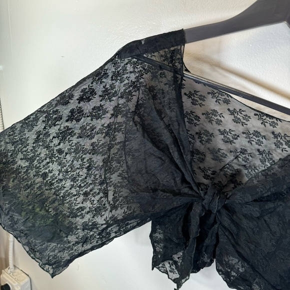 Black mesh shawl floral lace halter top tie front gothic romantic grunge - Picture 5 of 7